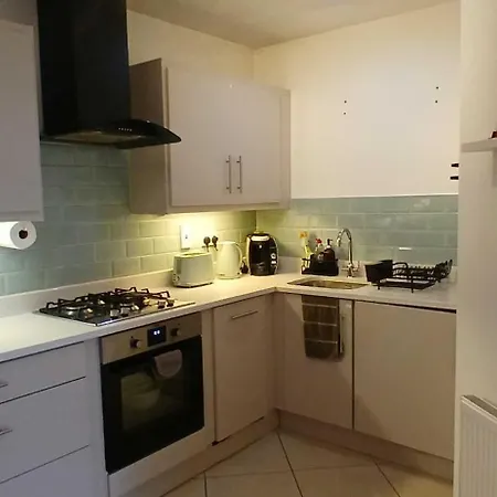 Stylish 2bdr With Large Balcony Near *