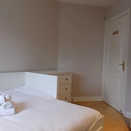 Stylish 2bdr With Large Balcony Near Appartement *