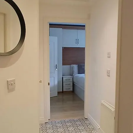 Stylish 2bdr With Large Balcony Near *